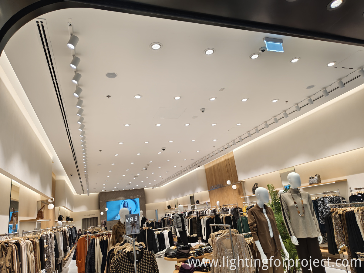 track light for clothing store